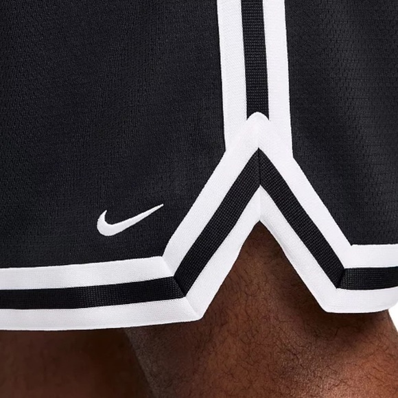 Nike DNA DRI-FIT 8" Basketball Shorts,moisture wick,zip pocket,drawstring waist - Picture 3 of 8